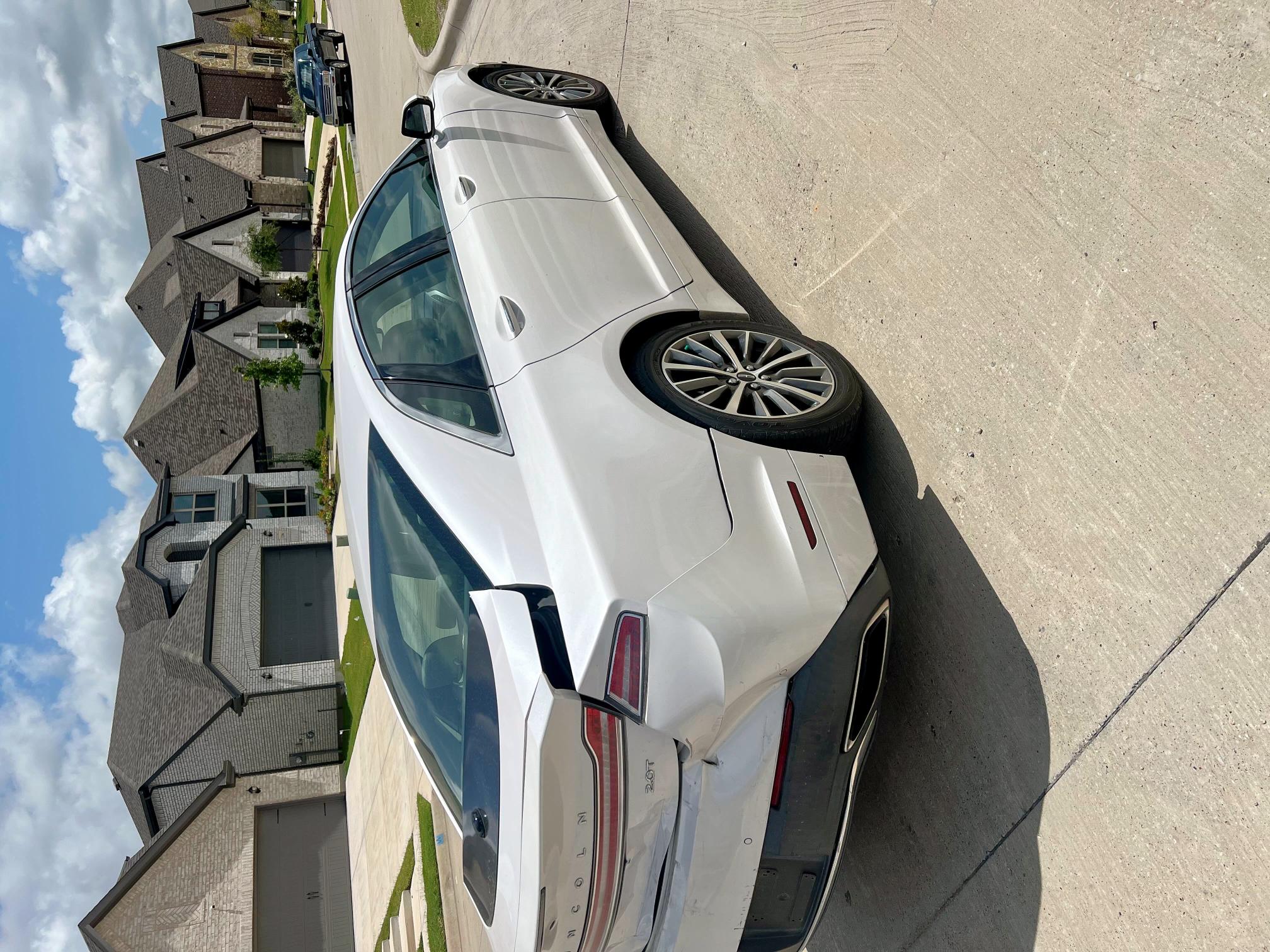 3LN6L5A91KR609138 - 2019 LINCOLN MKZ WHITE photo 4