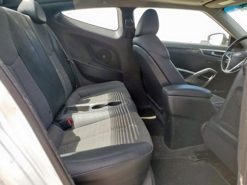 KMHTC6ADXEU211016 - 2014 HYUNDAI VELOSTER WHITE photo 10