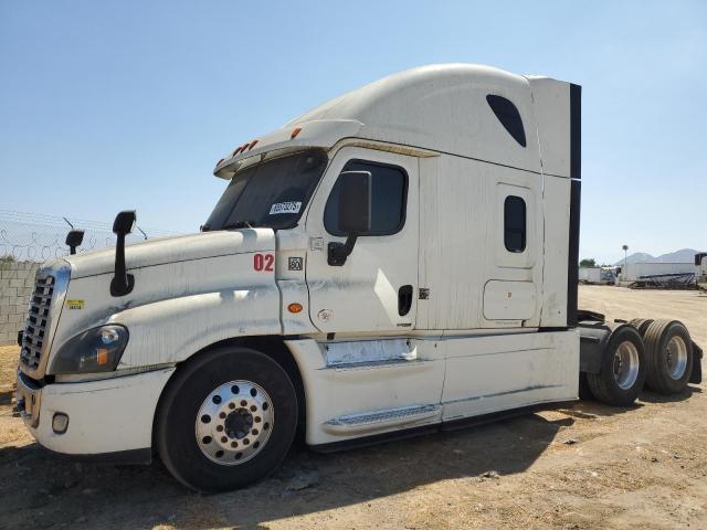 3AKJGLD5XFSGS7058 - 2015 FREIGHTLINER CASCADIA 1 Weiß Foto 2