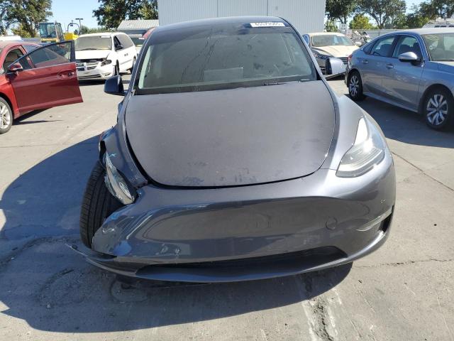 7SAYGDEF0NF562978 - 2022 TESLA MODEL Y GRAY photo 5