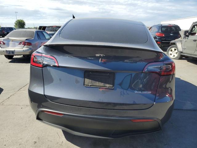 7SAYGDEF0NF562978 - 2022 TESLA MODEL Y GRAY photo 6