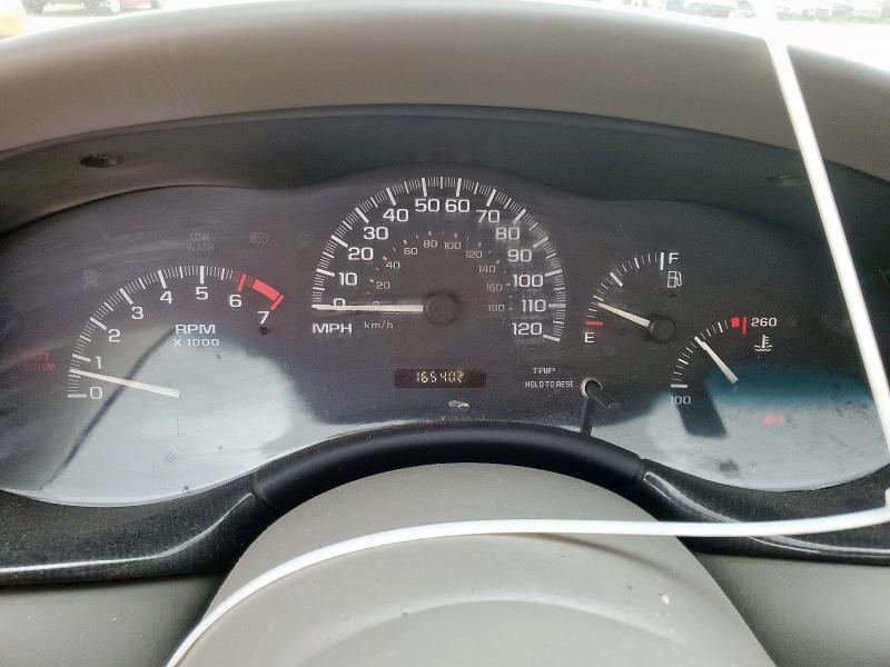 1G1ND52F44M558045 - 2004 CHEVROLET CLASSIC Blanco foto 9