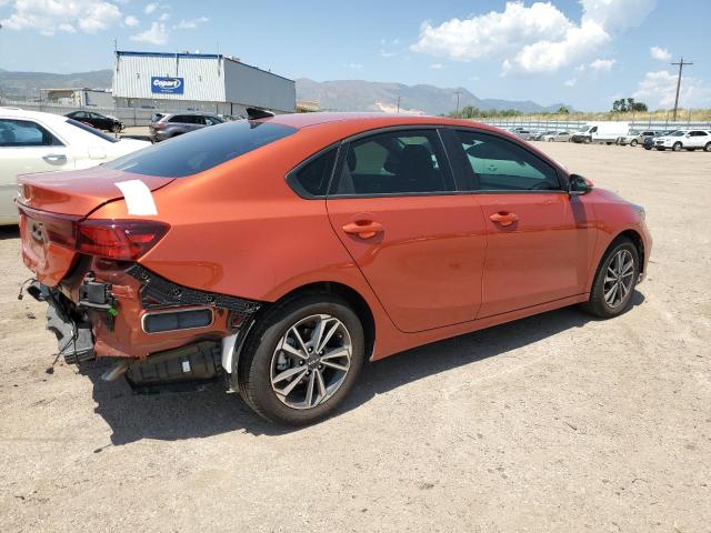 3KPF24AD9RE726022 - 2024 KIA FORTE LX ORANGE photo 3