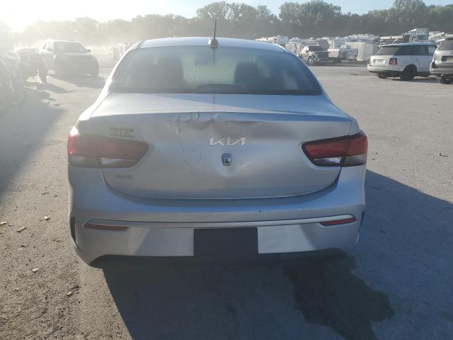 3KPA24AD1NE458572 - 2022 KIA RIO LX SILVER photo 6