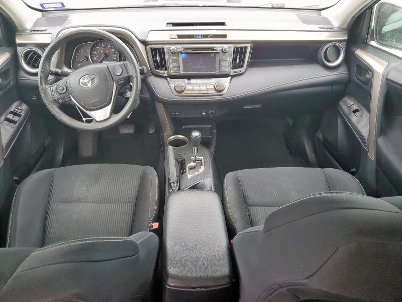 2T3WFREV8DW060708 - 2013 TOYOTA RAV4 XLE GRAY photo 8