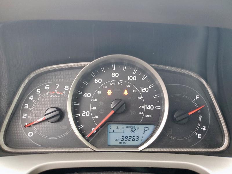 2T3WFREV8DW060708 - 2013 TOYOTA RAV4 XLE GRAY photo 9