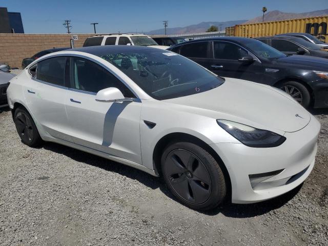 5YJ3E1EB1LF803162 - 2020 TESLA MODEL 3 白色 照片 4
