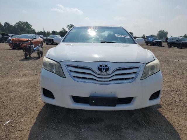 4T4BF3EK6AR012636 - 2010 TOYOTA CAMRY BASE თეთრი ფოტო 5