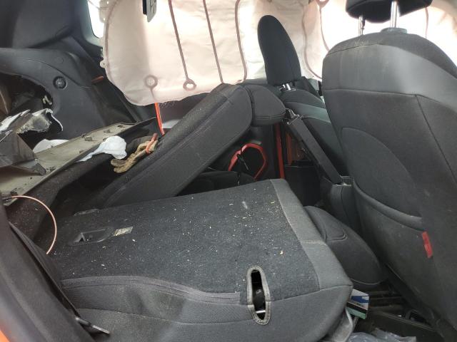 ZACCJBCT0FPB46834 - 2015 JEEP RENEGADE TRAILHAWK ORANGE photo 11