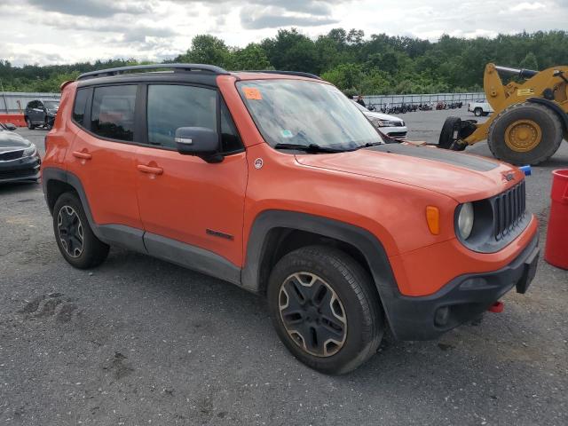 ZACCJBCT0FPB46834 - 2015 JEEP RENEGADE TRAILHAWK ORANGE photo 4