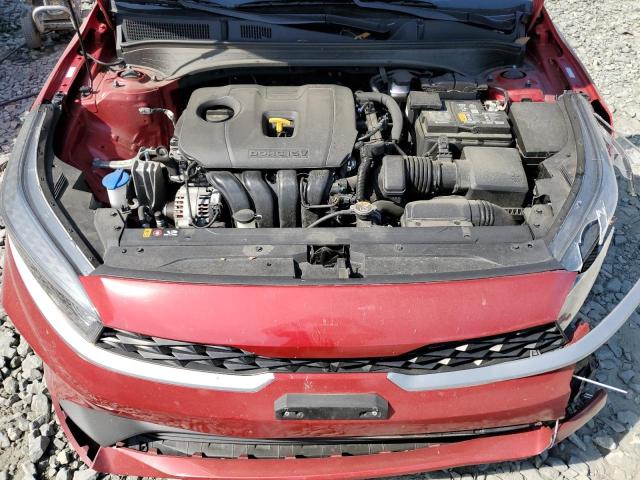 3KPF24AD3PE525388 - 2023 KIA FORTE LX RED photo 11