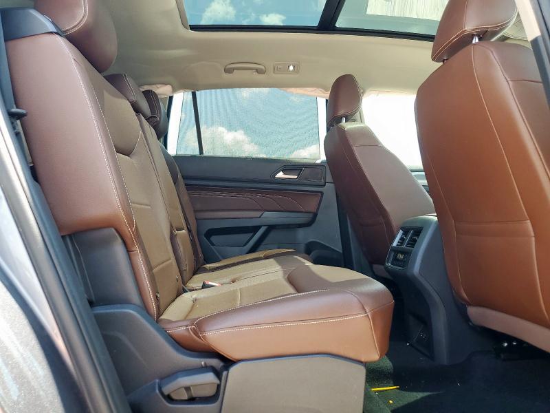 1V2JP2CAXMC567674 - 2021 VOLKSWAGEN ATLAS SE Argent photo 11