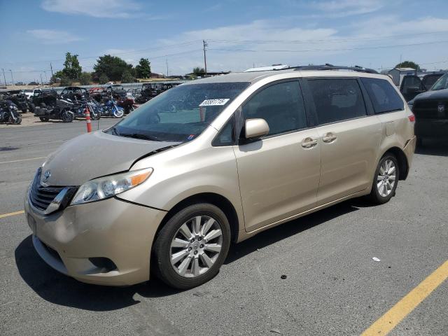 2013 TOYOTA SIENNA LE, 