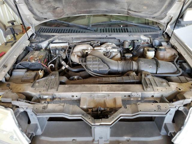 5LMFU28RX3LJ40355 - 2003 LINCOLN NAVIGATOR 银色 照片 12