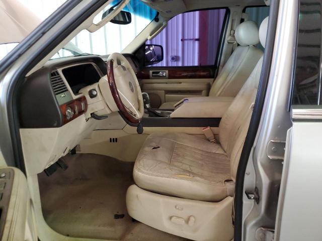 5LMFU28RX3LJ40355 - 2003 LINCOLN NAVIGATOR 银色 照片 7