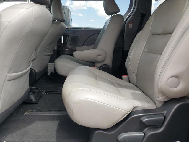 5TDDK3DC2FS126299 - 2015 TOYOTA SIENNA XLE 银色 照片 11