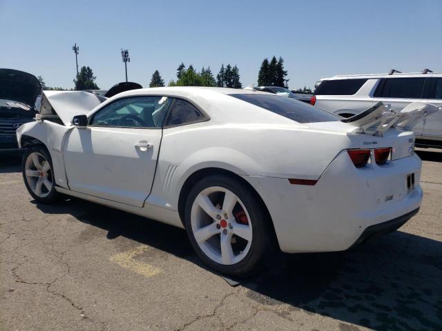 2G1FC1E36C9155875 - 2012 CHEVROLET CAMARO LT WHITE photo 2
