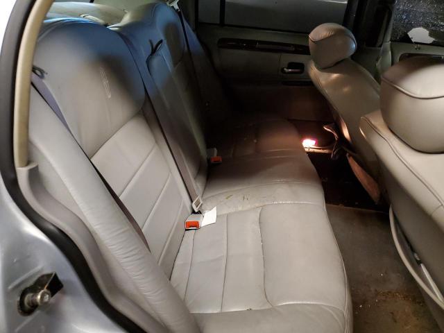 1LNHM81WX1Y733356 - 2001 LINCOLN TOWN CAR EXECUTIVE SILVER photo 6
