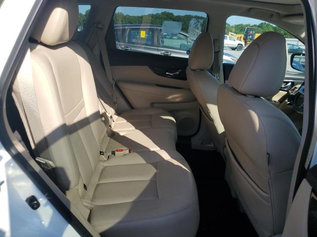 5N1AT2MV0JC772815 - 2018 NISSAN ROGUE S WHITE photo 11