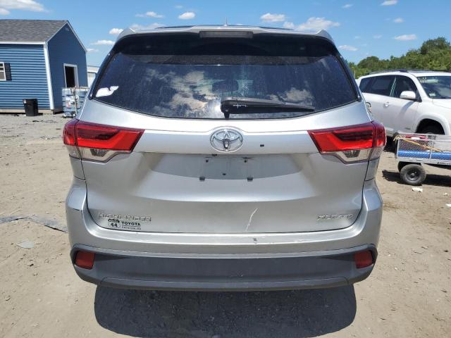 5TDJZRFH8JS534454 - 2018 TOYOTA HIGHLANDER SE Gümüş foto 6