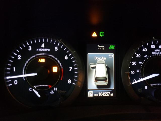 5TDYZ3DC8KS018258 - 2019 TOYOTA SIENNA XLE 白色 照片 9