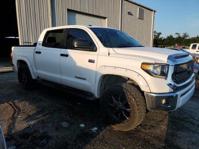 5TFDW5F14KX809265 - 2019 TOYOTA TUNDRA CREWMAX SR5 WHITE photo 4