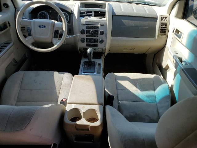 1FMCU9D73CKA07204 - 2012 FORD ESCAPE XLT WHITE photo 8
