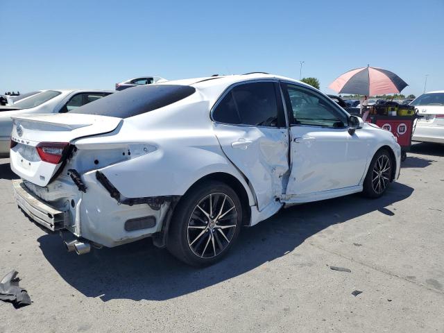 4T1G11AK8PU804756 - 2023 TOYOTA CAMRY SE NIGHT SHADE WHITE photo 3