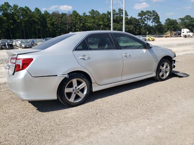 4T1BF1FK0CU129774 - 2012 TOYOTA CAMRY BASE SILVER photo 3