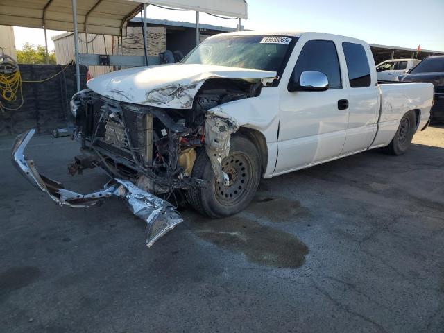 2002 CHEVROLET SILVERADO C1500, 