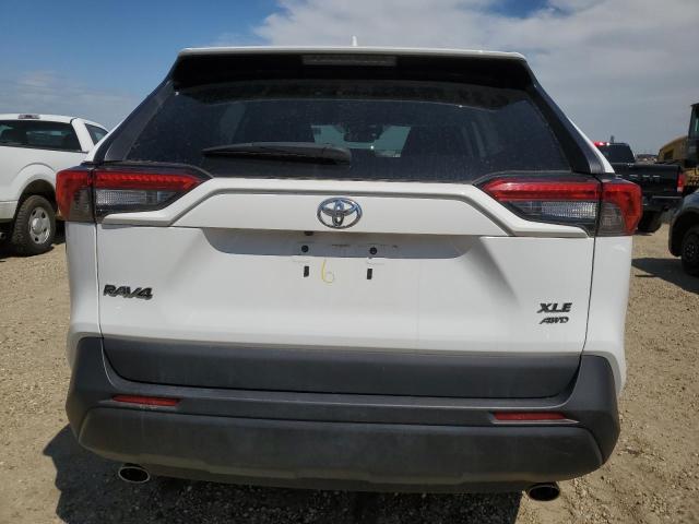 2T3R1RFV8MW181653 - 2021 TOYOTA RAV4 XLE 白色 照片 6