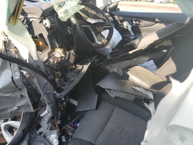 KNMAT2MV0KP510128 - 2019 NISSAN ROGUE S Silber Foto 8