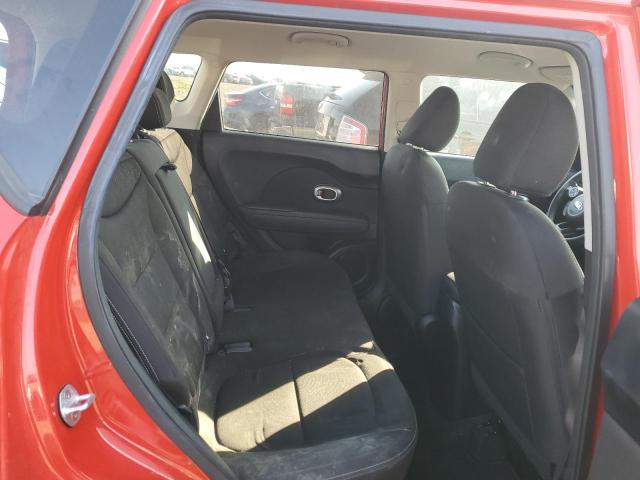 KNDJN2A25G7840777 - 2016 KIA SOUL RED photo 10