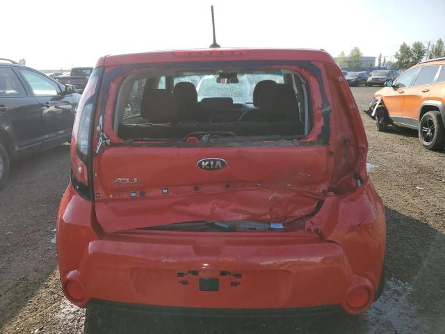 KNDJN2A25G7840777 - 2016 KIA SOUL RED photo 6