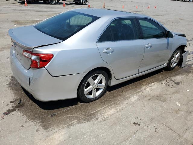 4T1BF1FK3EU344200 - 2014 TOYOTA CAMRY L SILVER photo 3