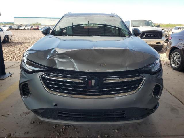 LRBFZNR45PD035928 - 2023 BUICK ENVISION ESSENCE Մոխրագույն լուսանկար 5