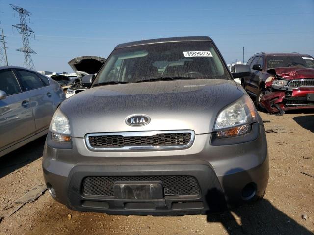 KNDJT2A22B7215784 - 2011 KIA SOUL + SILVER photo 5