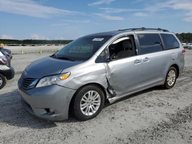 2012 TOYOTA SIENNA XLE, 