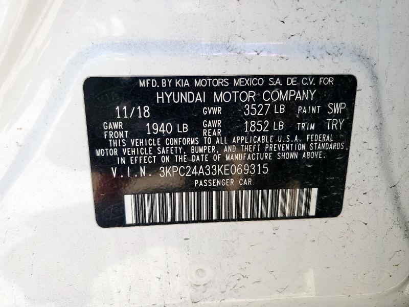 3KPC24A33KE069315 - 2019 HYUNDAI ACCENT SE Blanco foto 12