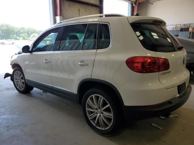 WVGBV7AX9CW602116 - 2012 VOLKSWAGEN TIGUAN S WHITE photo 2
