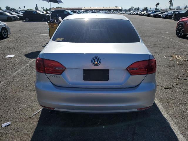 3VW2K7AJ1EM236824 - 2014 VOLKSWAGEN JETTA BASE 银色 照片 6