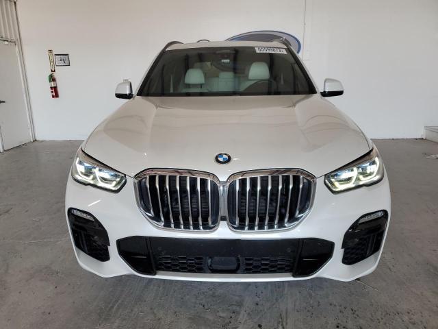 5UXJU2C53KLN64933 - 2019 BMW X5 XDRIVE50I WHITE photo 5