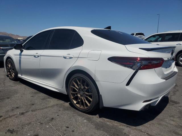 4T1G31AK6PU046992 - 2023 TOYOTA CAMRY SE NIGHT SHADE WHITE photo 2