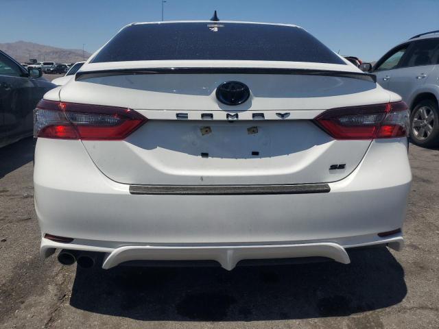 4T1G31AK6PU046992 - 2023 TOYOTA CAMRY SE NIGHT SHADE WHITE photo 6