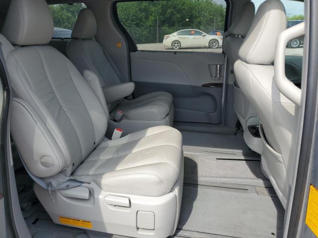 5TDDK3DC6CS031756 - 2012 TOYOTA SIENNA XLE SILVER photo 11