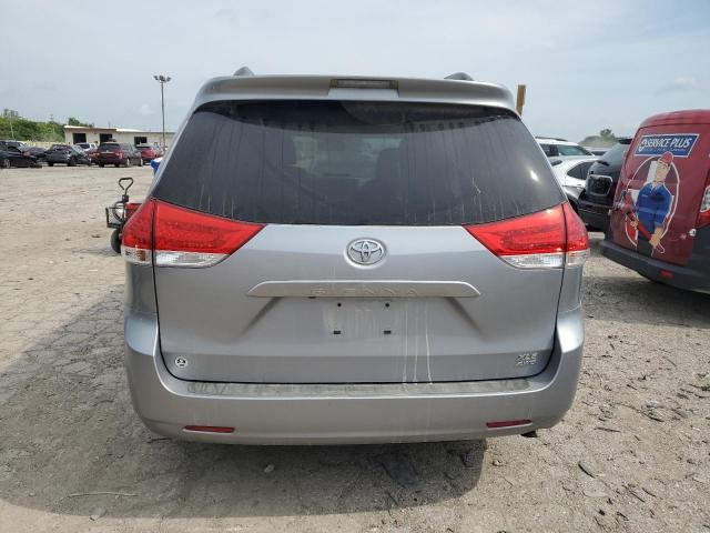 5TDDK3DC6CS031756 - 2012 TOYOTA SIENNA XLE SILVER photo 6