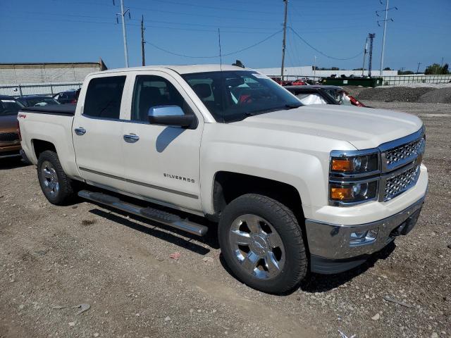 3GCUKSEC3FG303238 - 2015 CHEVROLET SILVERADO K1500 LTZ WHITE photo 4