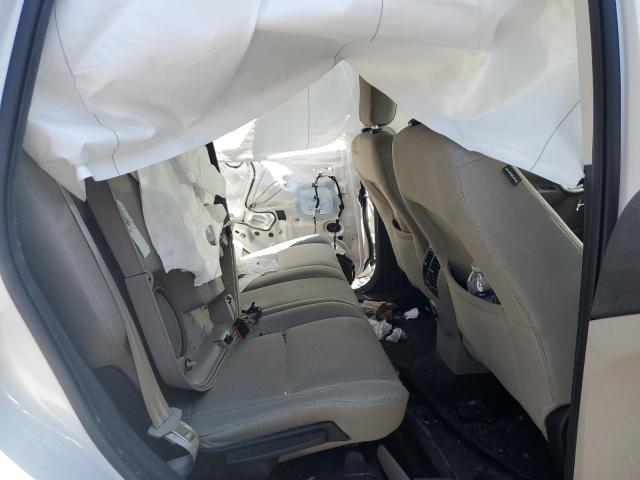 1FMCU0GD6JUD13232 - 2018 FORD ESCAPE SE Білий фото 11