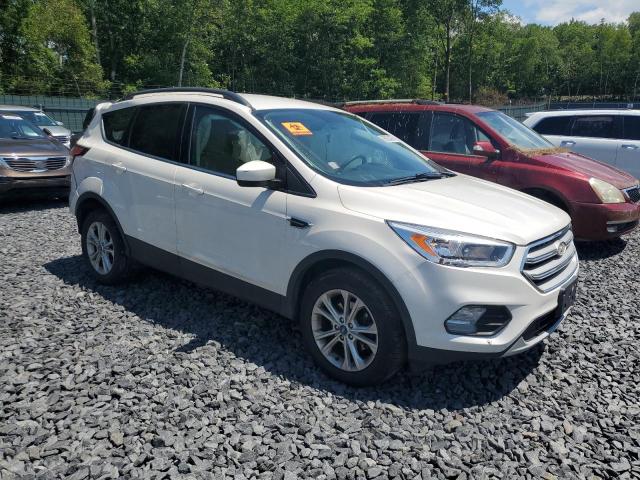1FMCU0GD6JUD13232 - 2018 FORD ESCAPE SE Білий фото 4