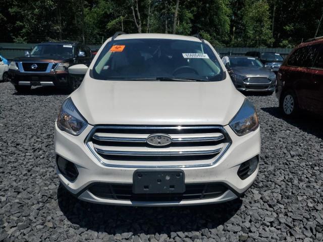 1FMCU0GD6JUD13232 - 2018 FORD ESCAPE SE Білий фото 5